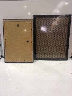 VARIETY OF PICTURE FRAMES