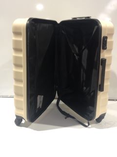 FLIGHT KNIGHT SUITCASE IN CREAM RRP £100