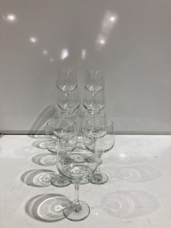 BOX OF LAV LUXURY GLASSWARE