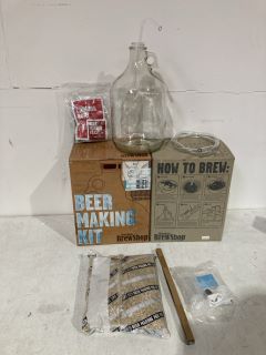 BOX OF ASSORTED ITEMS TO INCLUDE BROOKLYN BREW SHOP BEER MAKING KIT 18+ ID MAY BE REQUIRED