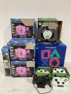 BOX OF ASSORTED ITEMS TO INCLUDE XBOX CONTROLLER ALARM CLOCK