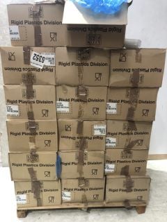 PALLET OF ITEMS TO INCLUDE PLASTIC REUSABLE TRAYS