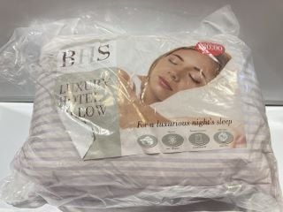 A BOX TO INCLUDE BHS LUXURY HOTEL PILLOWS