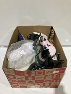 A BOX TO INCLUDE DR MARTENS SIZE 4 BLACK PATENT BOOTS, SIZE 4 VAPORMAX