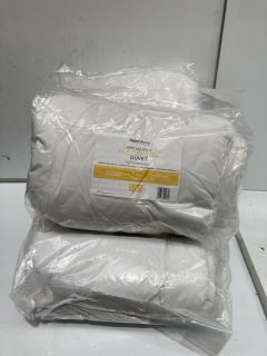 BOX OF UNBRANDED WHITE PILLOW