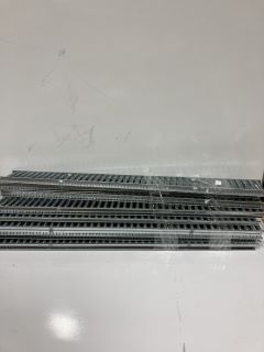 BOX OF ITEMS TO INCLUDE INTERLOCKING SAFETY GRATING