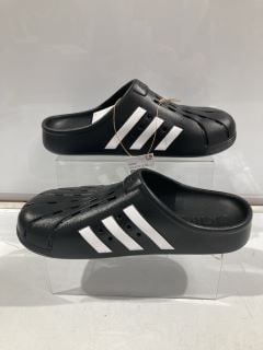 1 X ADIDAS BLACK CROC SHOES SIZE 9.5 RRP £80