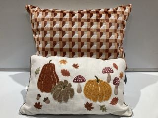 BOX OF HOMESTORE HELLO AUTUMN PILLOW+BRUSHED COTTON PILLOW CASE