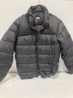 THE NORTH FACE PUFFER JACKET SIZE XL