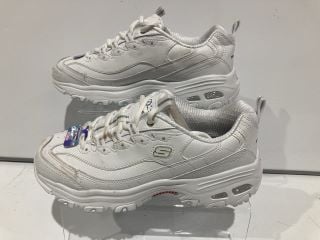 SKETCHERS D'LITES WHITE + EMBROIDED WESTERN COWBOY BOOTS TOTAL RRP £60