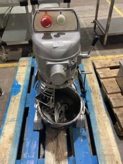 NEWCO 100/200 PLANETARY COMMERCIAL CATERING MIXER MODEL: 100-B