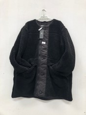 RAW SHEEPSKIN COAT SIZE S COLOUR BLACK-LOCATION 7A.