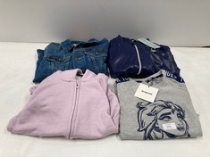 4 X CHILDREN'S CLOTHING VARIOUS SIZES, MODELS AND BRANDS INCLUDING JACKET UNITED COLOURS OF BENETTON BLUE SIZE 5-6 YEARS - LOCATION 31A.