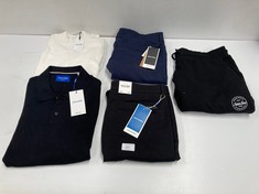 5X CLOTHING VARIOUS SIZES AND MODELS JACK AND JONES BRAND INCLUDING WHITE JUMPER SIZE M - LOCATION 51A.