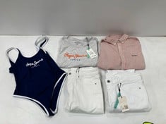 5 X PEPE JEANS GARMENTS VARIOUS SIZES AND MODELS INCLUDING SWIMMING COSTUME SIZE M - LOCATION 40A.