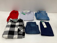 6 X UNITED COLOURS OF BENETTON CLOTHING VARIOUS SIZES AND STYLES INCLUDING STRIPED SHIRT SIZE XS - LOCATION 32A.