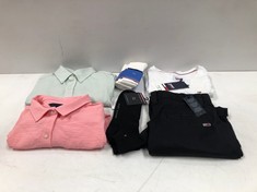 6 X TOMMY HILFIGER CLOTHING VARIOUS MODELS AND SIZES INCLUDING PINK SHIRT SIZE L -LOCATION 8A.