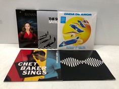 5 X VINYLS VARIOUS ARTISTS INCLUDING BANANARAMA - LOCATION 11B.