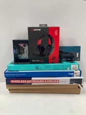 8 X TECHNOLOGY ITEMS VARIOUS MODELS INCLUDING OZONE HEADPHONES - LOCATION 28B.