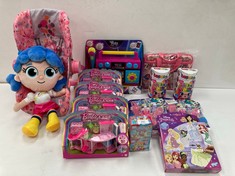 14 X TOYS INCLUDING MINI BARBIELAND - LOCATION 27C.