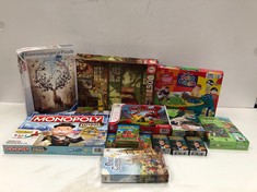 17 X VARIOUS BOARD GAMES INCLUDING MONOPOLY-LOCATION 35C.