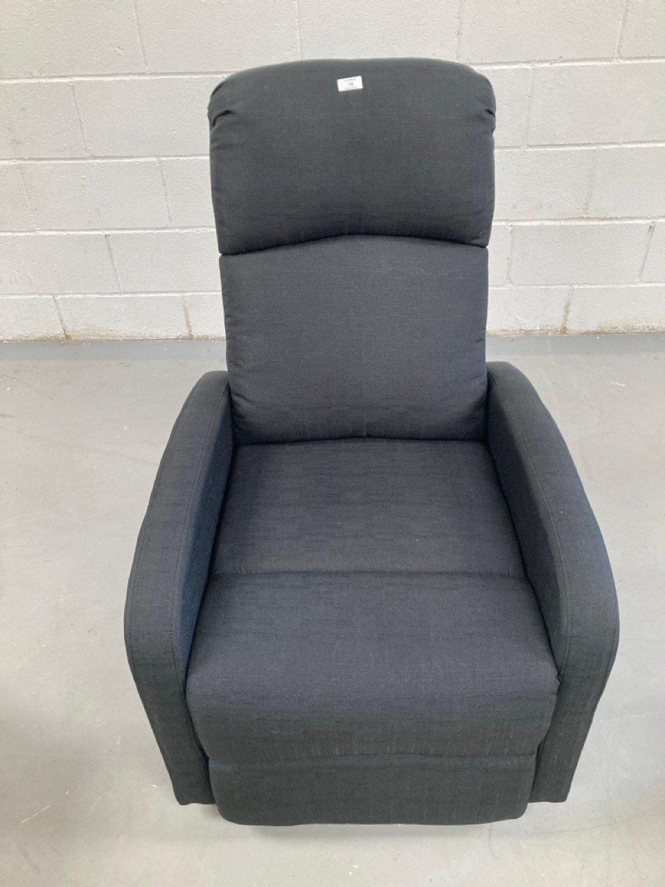 RECLINING CHAIR BLACK COLOUR ASTAN HOGAR.