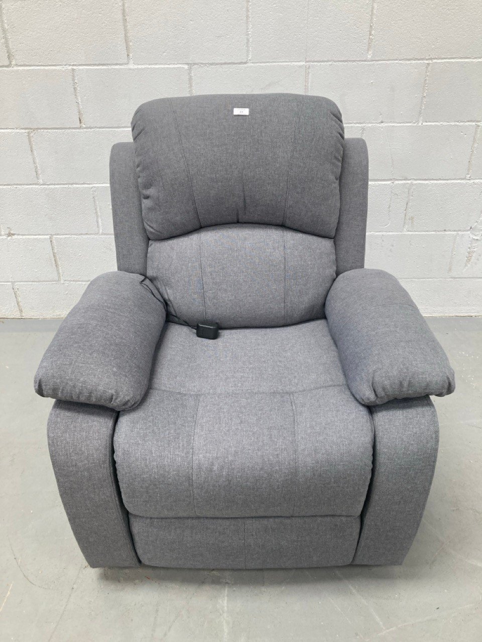 MASSAGE CHAIR ASTAN HOME RECLINING AND SELF-HELP GREY COLOUR (DIRTY).