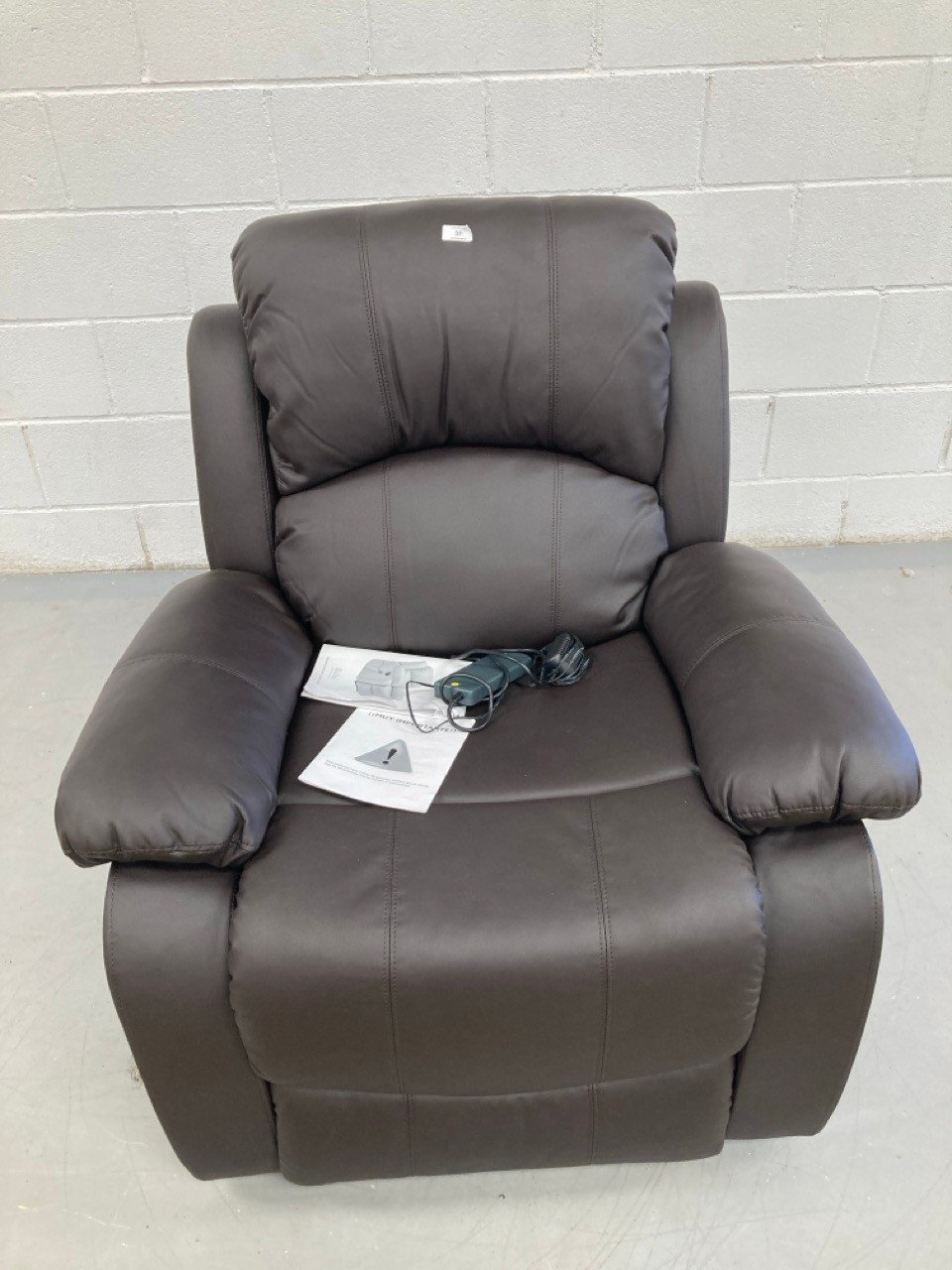 RECLINING MASSAGE CHAIR RECLINING NALUI CHOCOLATE COLOUR .