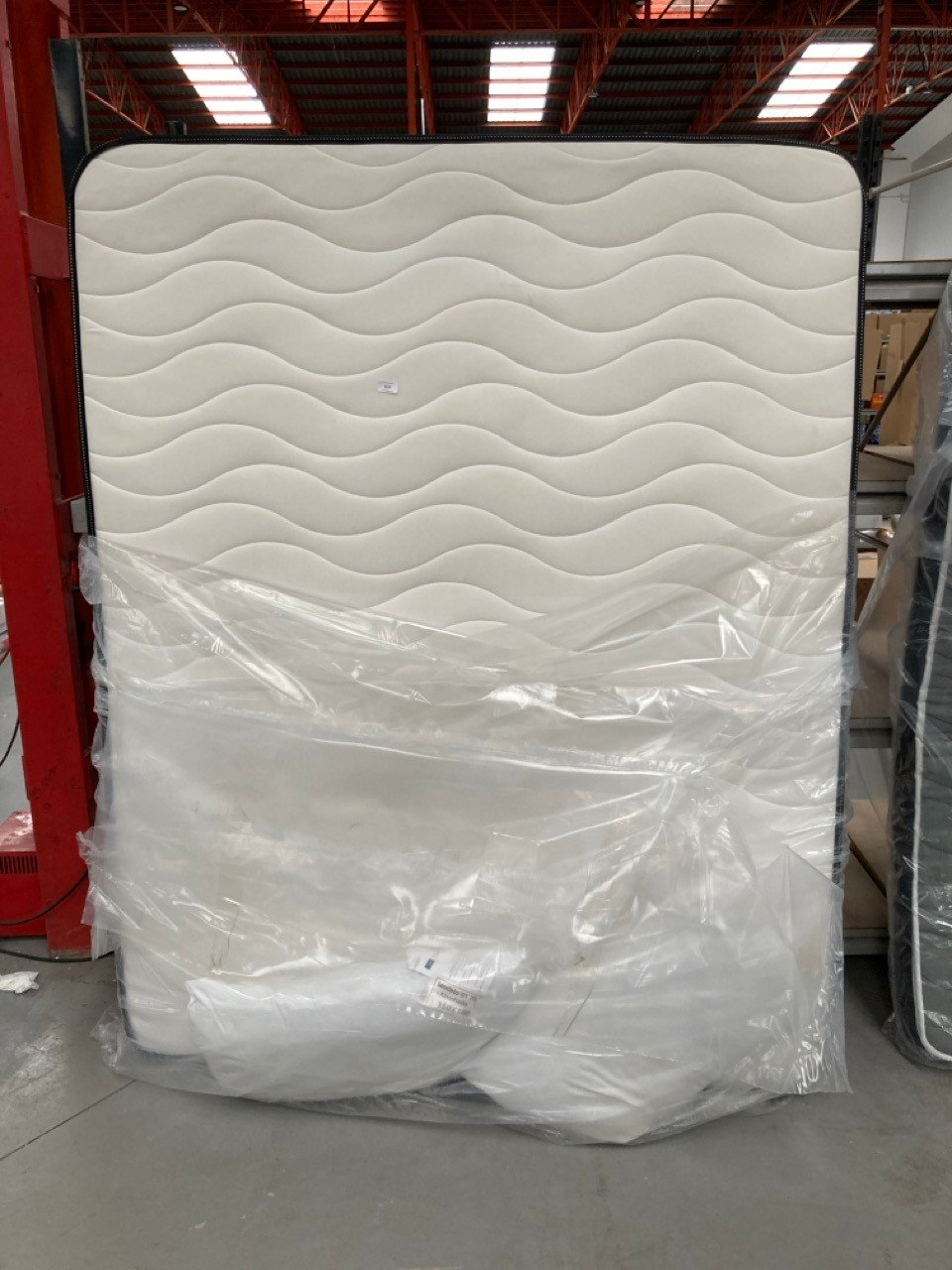 MATTRESS 150 X190 UNSPECIFIED BRAND .