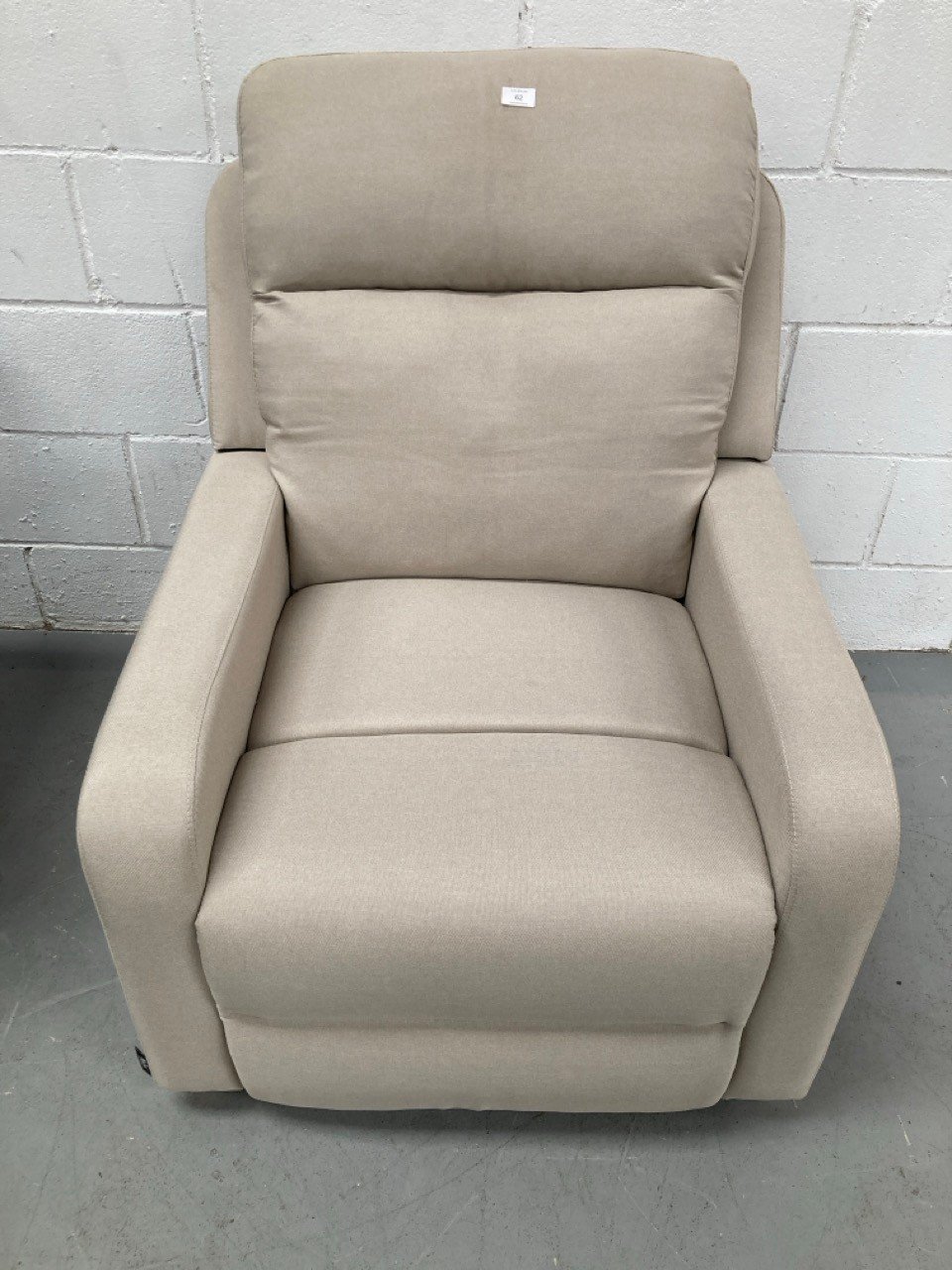 NALUI SELF RECLINING CHAIR SAND COLOUR.