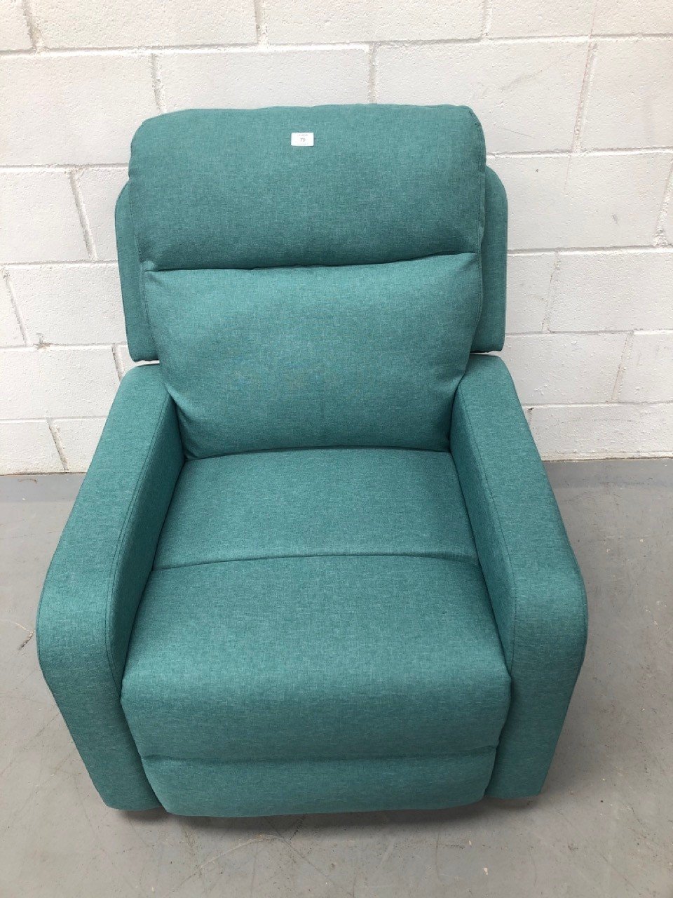 ASTAN RECLINING ARMCHAIR TURQUOISE COLOUR P.V.P 199€.