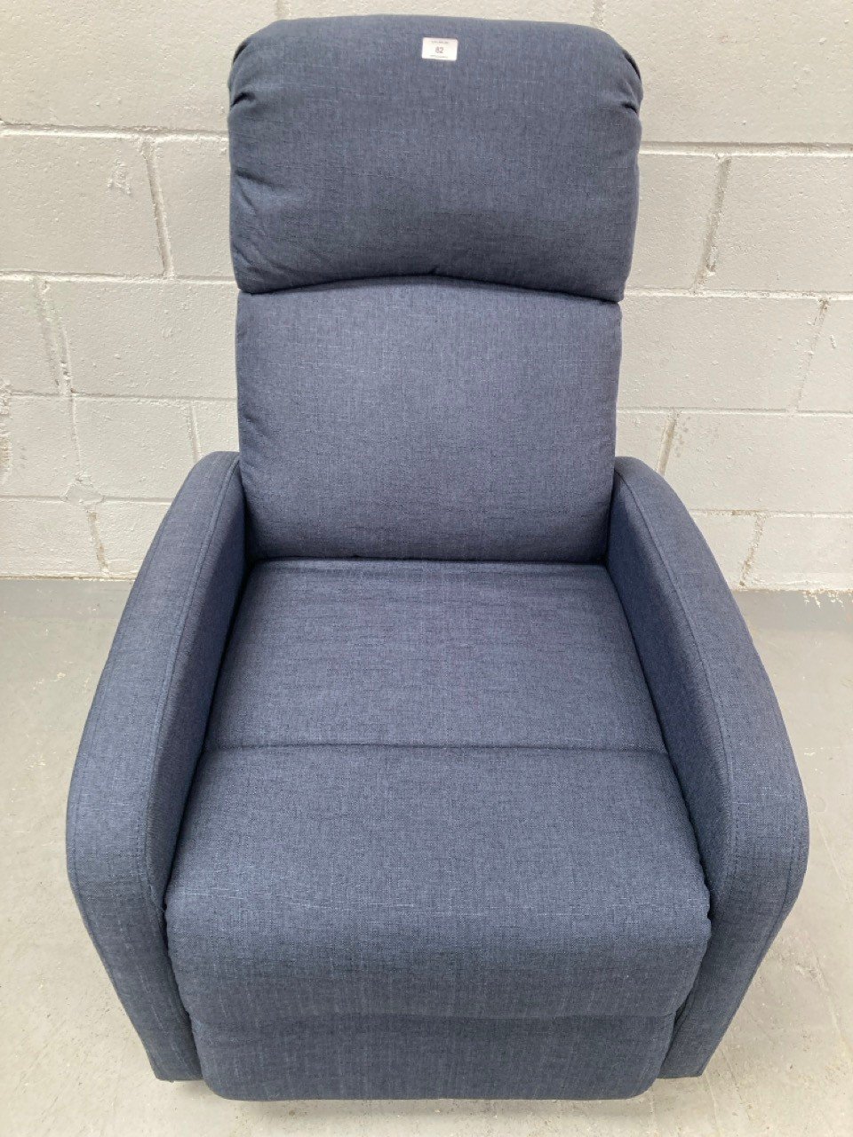 MANUAL RECLINING CHAIR ASTAN HOME DARK BLUE (P.V.P. 154.62€).