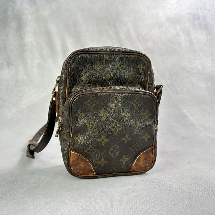 Louis Vuitton Vintage Monogram Cross Body Bag - 21x15.5x8cm (Approx)(VAT ONLY PAYABLE ON BUYERS PREMIUM)