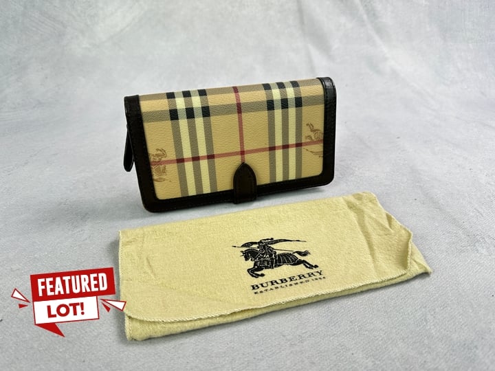 Burberry Continental Check Wallet With Dust Bag - 19x10x2cm (Approx)