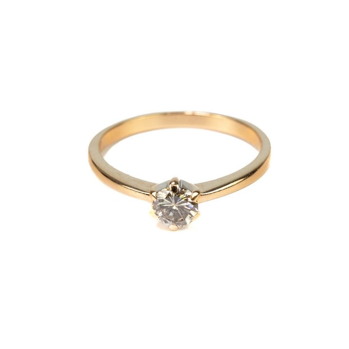 18K Rose 0.33ct Diamond Single Stone Ring, Size Q, 3.1g.Colour L-M, Clarity Si1-Si2.  Auction Guide: £250-£350 (VAT Only Payable on Buyers Premium)