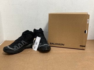 SALOMON MENS X ULTRA 360 MID GTX TRAINERS IN BLACK - UK SIZE 11 - RRP £130: LOCATION - B11