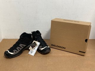 SALOMON WOMENS X ULTRA 360 MID GTX TRAINERS IN BLACK - UK SIZE 7 - RRP £130: LOCATION - B11