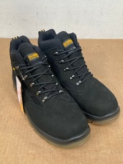 DEWALT MENS CHALLENGER BLACK SAFETY BOOTS - UK SIZE 12: LOCATION - C1