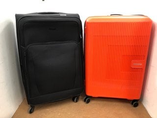 JOHN LEWIS & PARTNERS SOFTSHELL LARGE SUITCASE IN BLACK TO INCLUDE AMERICAN TOURISTER LARGE HARDSHELL SUITCASE IN NEON ORANGE: LOCATION - C3