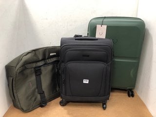 3 X VARIED TRAVEL CASES IN VARIOUS SIZES & DESIGNS TO INCLUDE JOHN LEWIS & PARTNERS SMALL TRAVEL BAG IN BLACK: LOCATION - C4