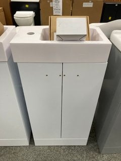 (COLLECTION ONLY) FLOOR STANDING 2 DOOR CLOSET SINK UNIT IN WHITE WITH A 415 X 225MM SIDE TH POLYMARBLE BASIN COMPLETE WITH A MONO BASIN MIXER TAP AND CHROME SPRUNG WASTE RRP £635: LOCATION - D6