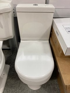 (COLLECTION ONLY) D SHAPED CLOSED COUPLED TOILET COMPLETE WITH CISTERN FITTINGS WITH DUAL TOP FLUSH BUTTON AND SEAT RRP £315: LOCATION - D6