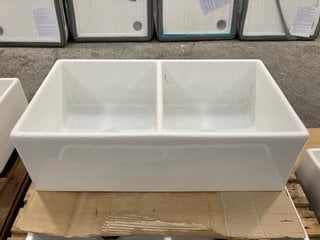 (COLLECTION ONLY) LONDON STYLE TWIN BOWL KITCHEN SINK 840 X 460 X 260MM RRP £345: LOCATION - D6