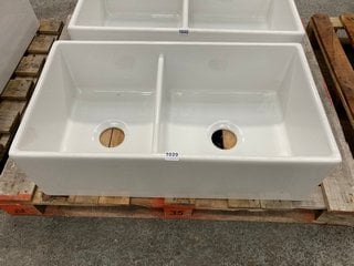 (COLLECTION ONLY) LONDON STYLE 1.75 BOWL CERAMIC KITCHEN SINK 840 X 460 X 260MM RRP £365: LOCATION - D6