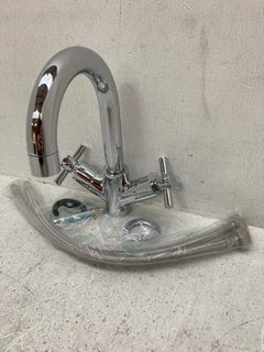 MONO BASIN MIXER TAP IN CHROME RRP £175: LOCATION - R3