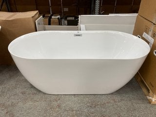 1510 X 730MM MODERN TWIN SKINNED DOUBLE ENDED FREESTANDING BATH WITH INTEGRAL CHROME OVERFLOW RRP £1189: LOCATION - C2