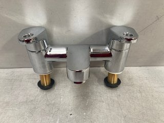 DECK MOUNTED BATH FILLER IN CHROME RRP £295: LOCATION - R1