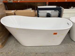 1700 X 740MM MODERN TWIN SKINNED SINGLE ENDED SLIPPER STYLE BATH WITH INTEGRAL OVERFLOW RRP £1219: LOCATION - C1