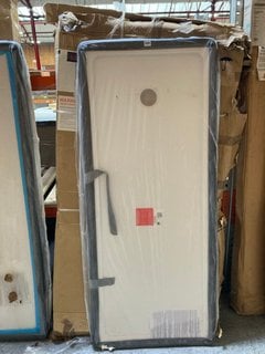 (COLLECTION ONLY) CLEAR GLASS SILVER FRAMED SHOWER PANEL MAYBE USED AS A WET ROOM PANEL WITH A PEARLSTONE 1700 X 700MM SHOWER TRAY: LOCATION - D7 ISLAND