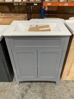 (COLLECTION ONLY) FLOOR STANDING 2 DOOR SINK UNIT IN LIGHT GREY WITH A 610 X 400MM 1TH CERAMIC BASIN COMPLETE WITH A MONO BASIN MIXER TAP AND CHROME SPRUNG WASTE RRP £730: LOCATION - C5